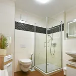 Granitz 6 *
